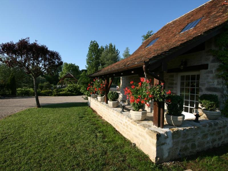 Moulin Du Soustre Bed & Breakfast Cavagnac ภายนอก รูปภาพ