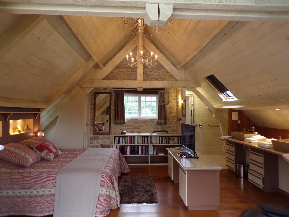 Moulin Du Soustre Bed & Breakfast Cavagnac ภายนอก รูปภาพ