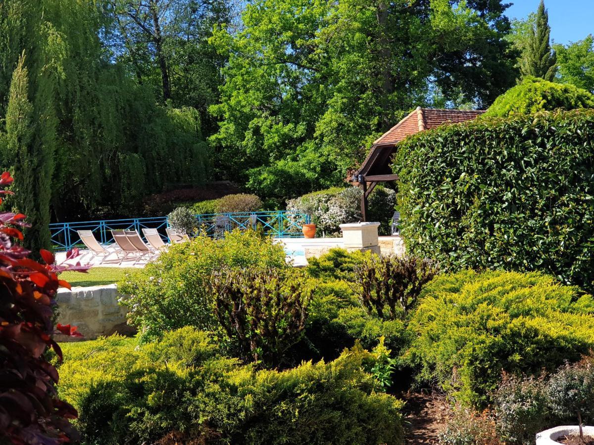 Moulin Du Soustre Bed & Breakfast Cavagnac ภายนอก รูปภาพ
